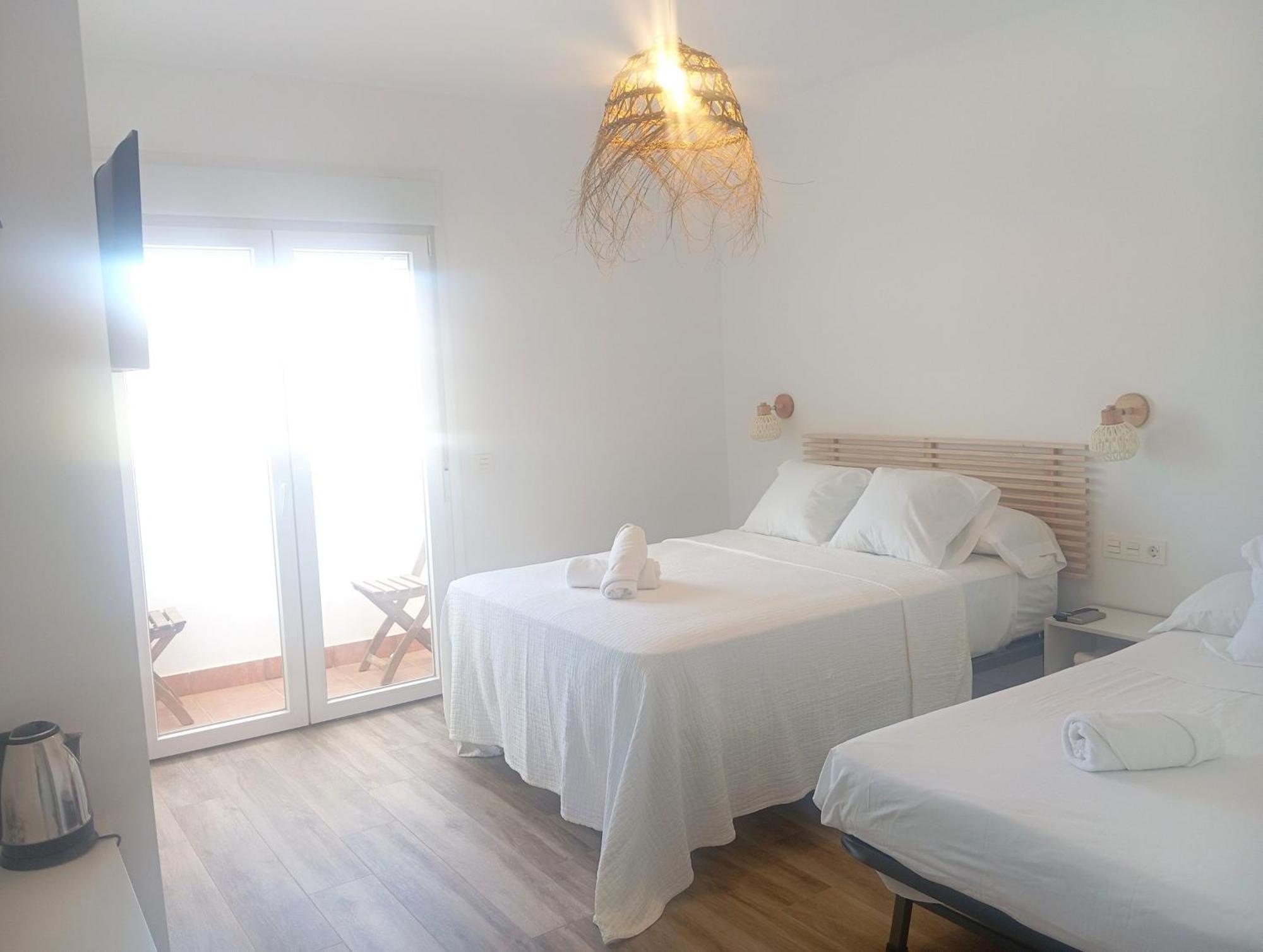 Hostal Casa Emilio 阿尔梅里亚 外观 照片