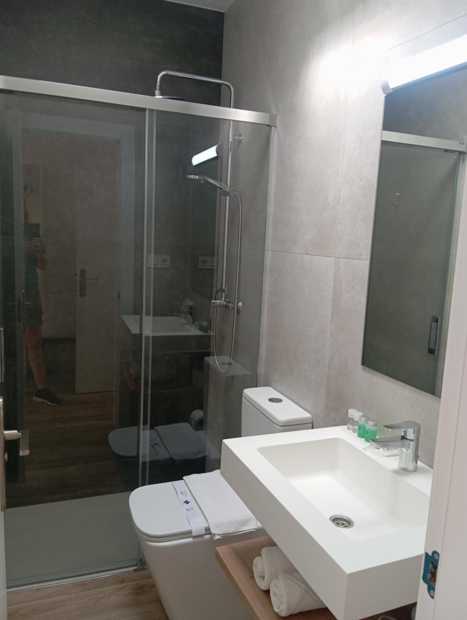 Hostal Casa Emilio 阿尔梅里亚 外观 照片