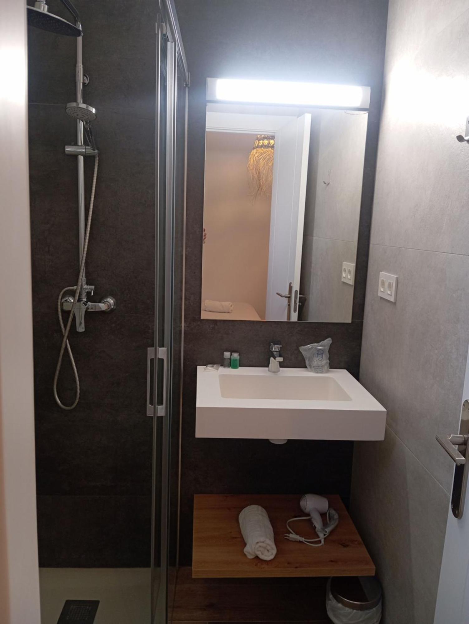 Hostal Casa Emilio 阿尔梅里亚 外观 照片
